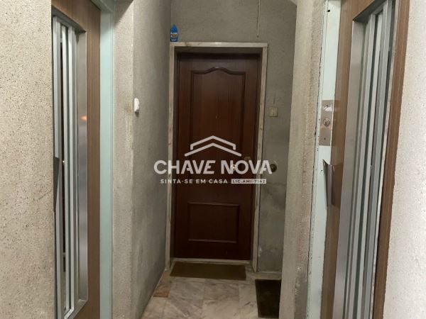 T3 na Amadora em fase  de remodelação total