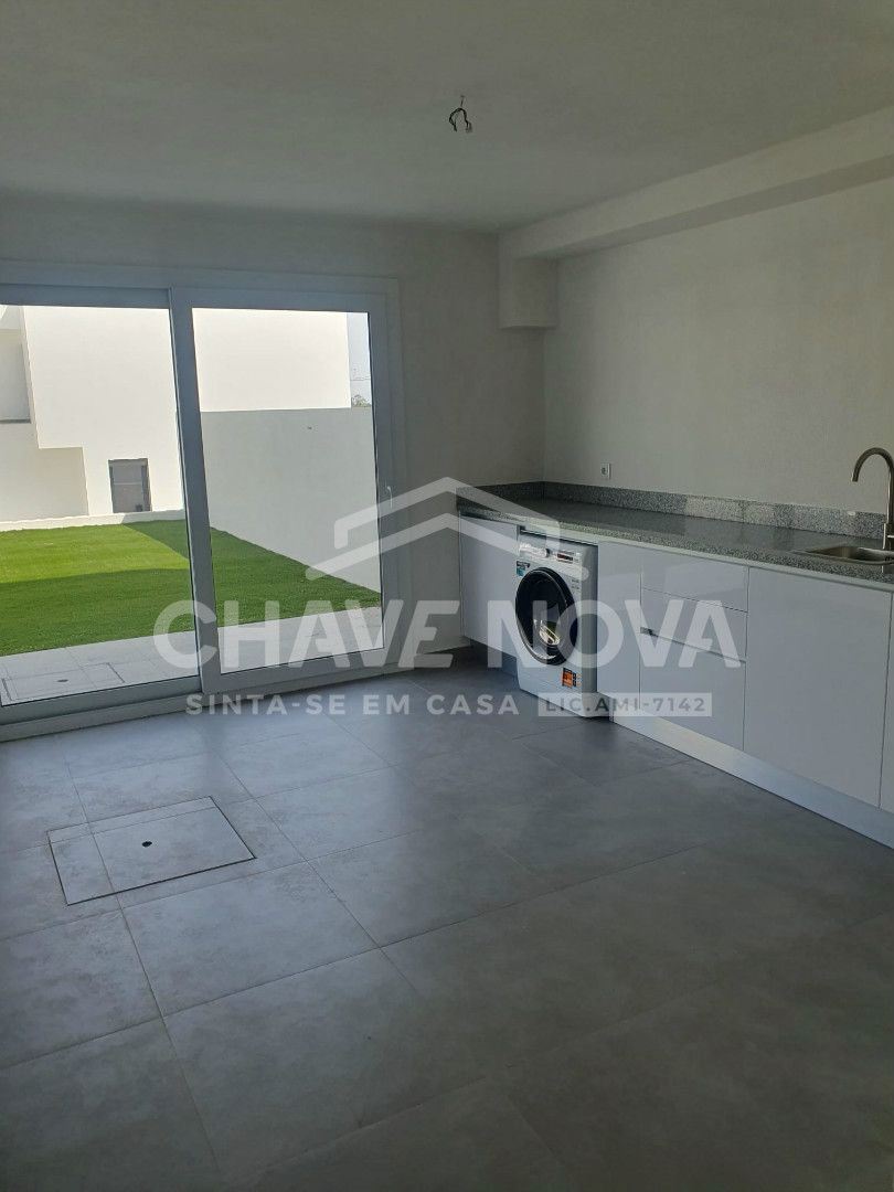 Apartamento T4 para Venda em Corroios Foto 20