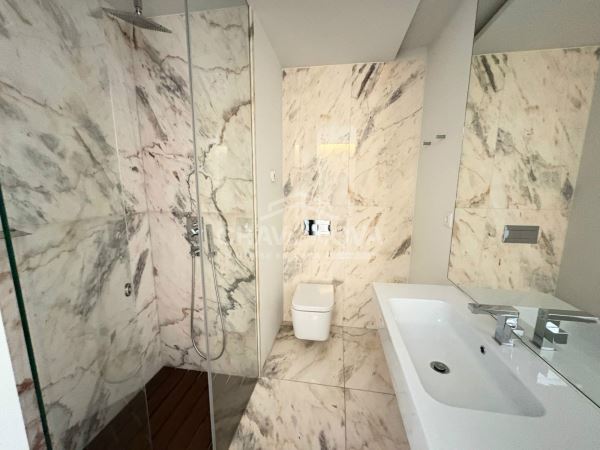 Edifício Cais do Cavaco | Apartamento T3+1 Duplex - Vista exclusiva para o Douro