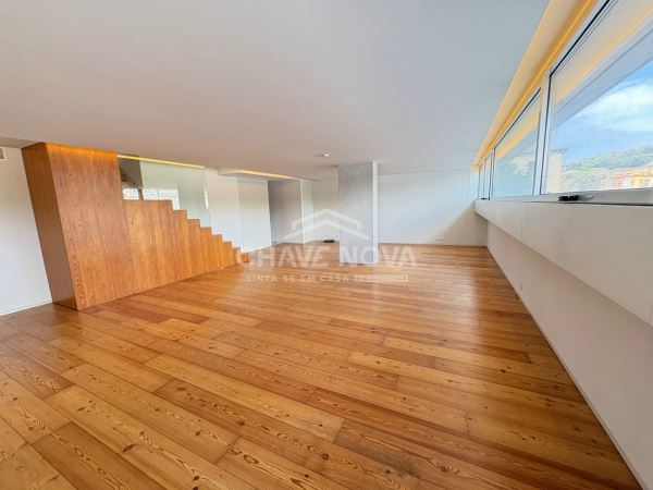 Edifício Cais do Cavaco | Apartamento T3+1 Duplex - Vista exclusiva para o Douro