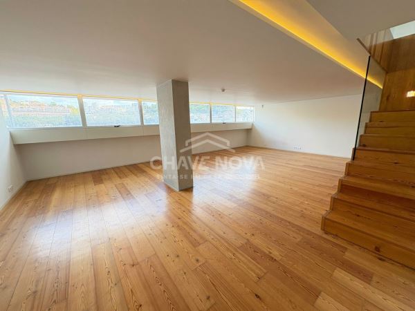 Edifício Cais do Cavaco | Apartamento T3+1 Duplex - Vista exclusiva para o Douro