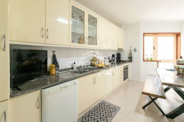Apartamento T2 para venda em Mosteirô, Santa Maria da Feira 