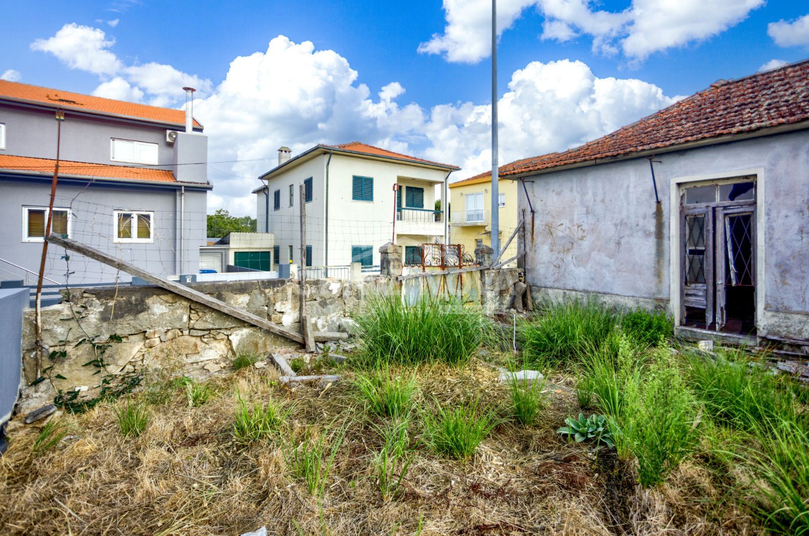 Terreno com 682m² na Madalena