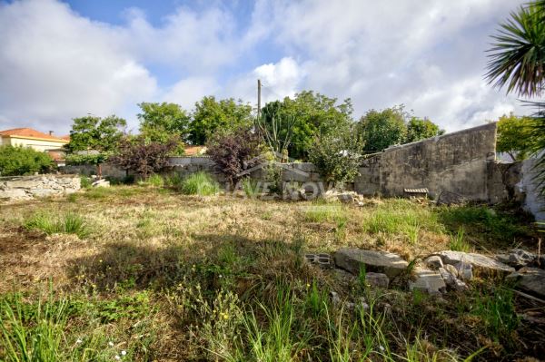 Terreno com 682m² na Madalena