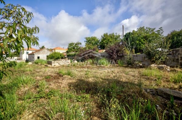 Terreno com 682m² na Madalena