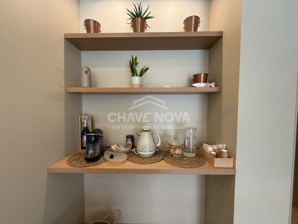Clínica para trespasse, à Av. da Boavista, Porto