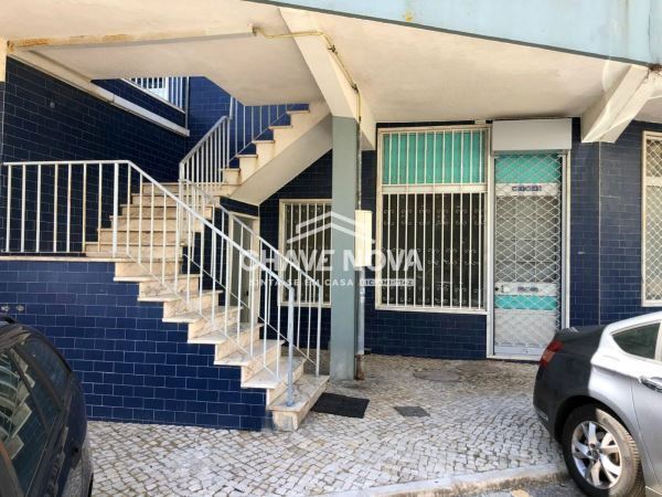Loja em Loures