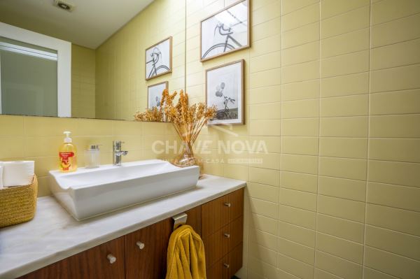 Moradia T3 Moderna com Piscina Aquecida e Jardim em Mozelos