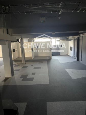 Loja 300m2 - Porto