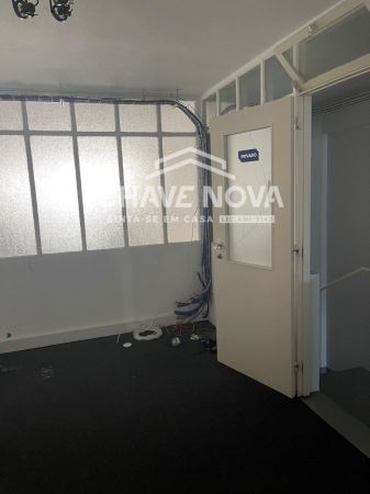 Loja 300m2 - Porto