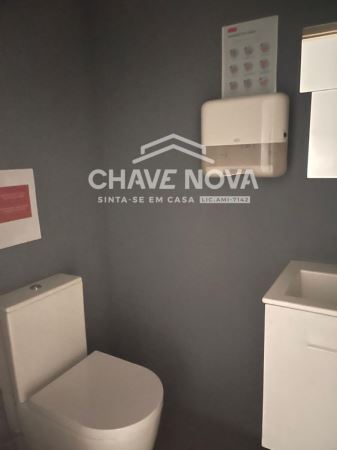 Loja 300m2 - Porto