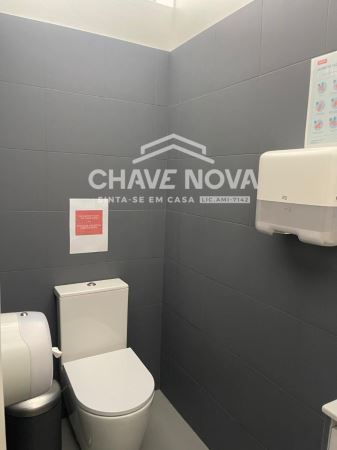 Loja 300m2 - Porto
