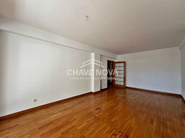 Apartamento T2+1 c/ Lugar de Garagem em Matosinhos Sul (Praias)