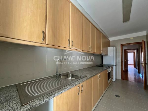 Apartamento T2+1 c/ Lugar de Garagem em Matosinhos Sul (Praias)