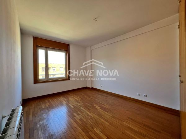 Apartamento T2+1 c/ Lugar de Garagem em Matosinhos Sul (Praias)