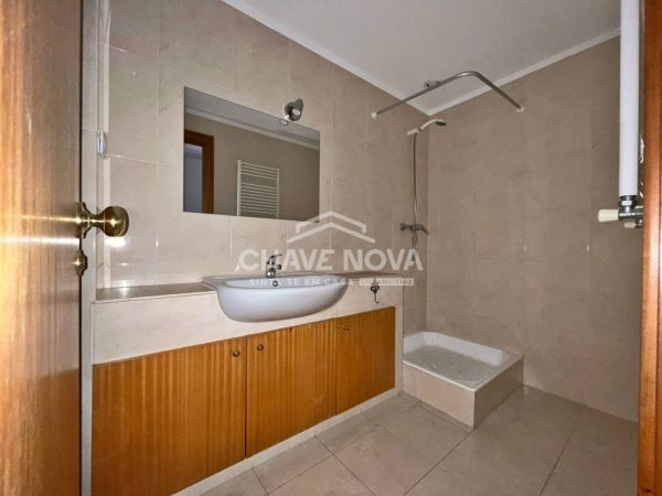 Apartamento T2+1 c/ Lugar de Garagem em Matosinhos Sul (Praias)