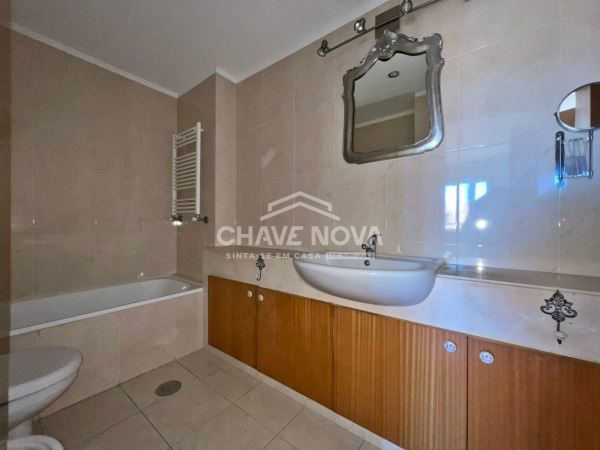 Apartamento T2+1 c/ Lugar de Garagem em Matosinhos Sul (Praias)