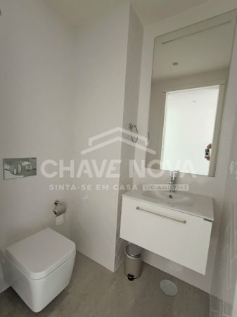 T2 NOVO para arrendamento em Canidelo 