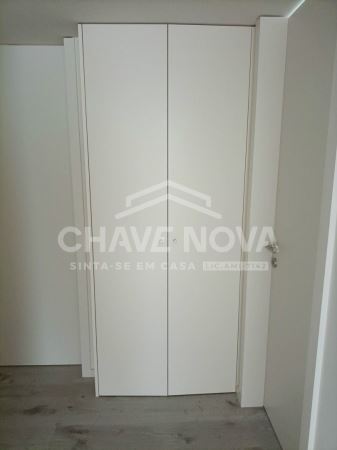 T2 NOVO para arrendamento em Canidelo 