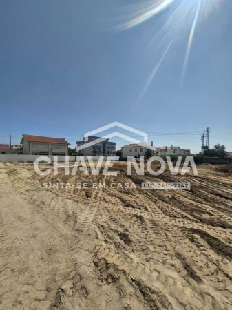 Land for sale in Santa Maria da Feira, Portugal — €250,000
