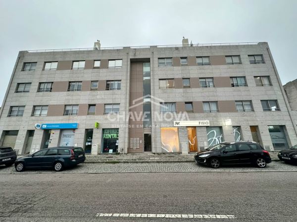 Apartamento T3 c/ Vista Mar e 2 Lugares de Garagem em Esmoriz