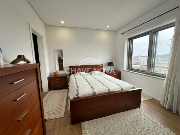 Apartamento T3 c/ Vista Mar e 2 Lugares de Garagem em Esmoriz