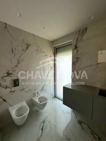 Moradia T4 Nova praias Canidelo pronta habitar