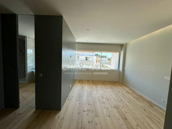 Moradia T4 Nova praias Canidelo pronta habitar