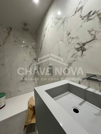 Moradia T4 Nova praias Canidelo pronta habitar