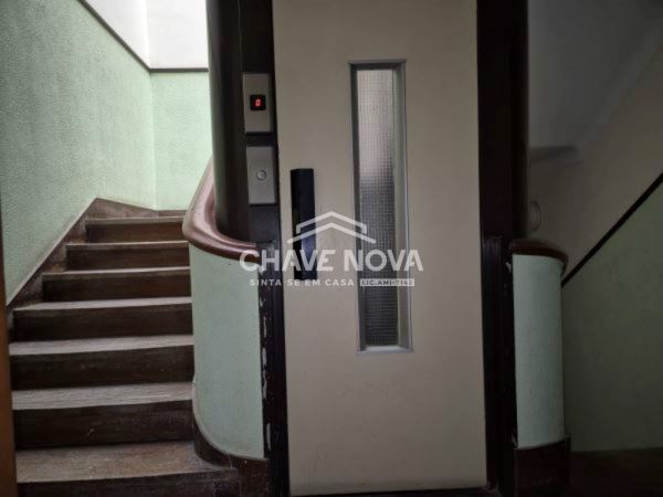 Apartamento T1 luminoso nas Avenidas Novas, junto ao metro de Entrecampos.