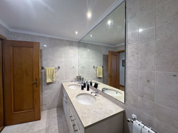 Apartamento T2 - Mobilado e equipado -  Próximo a Estação Dom João II - Vila Nova de Gaia