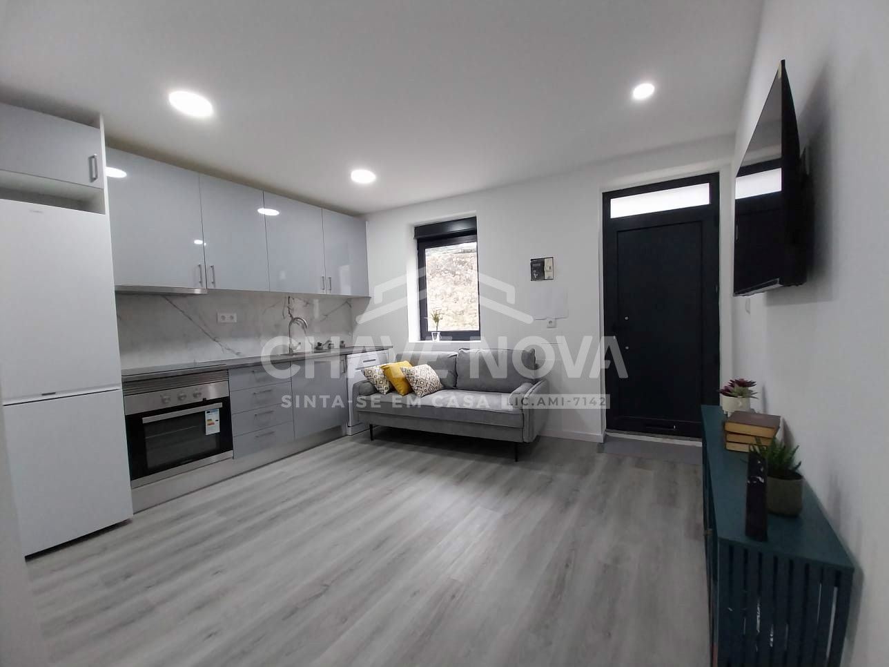 Moradia T1 para Venda em Cedofeita, Santo Ildefonso, Sé, Miragaia, São Nicolau e Vitória Foto 2