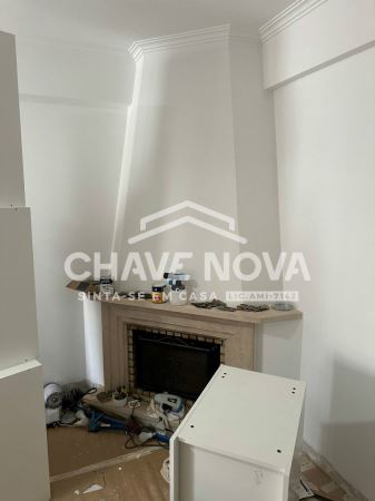 Apartamento T2 Renovado com Varanda e boas áreas – Casal do Cotão, Sintra. Apartamento T2 Renovado com Varanda e boas áreas – Casal do Cotão, Sintra.