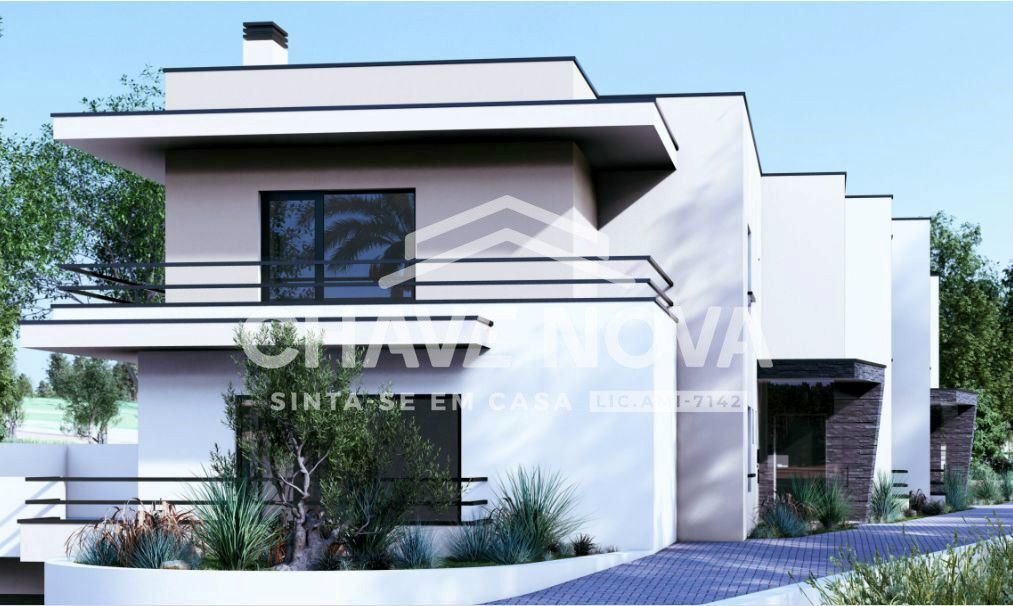 Moradia V4 Parceiros-Leiria Condomínio Fechado com Piscina