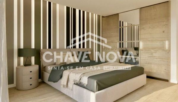 Moradia V4 Parceiros-Leiria Condomínio Fechado com Piscina