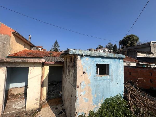 3 Casas em Ruinas para Reabilitar 3 Casas em Ruinas para Reabilitar