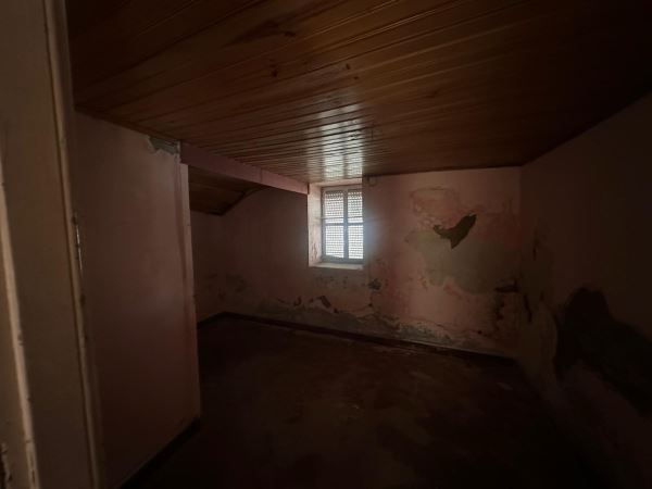 3 Casas em Ruinas para Reabilitar 3 Casas em Ruinas para Reabilitar