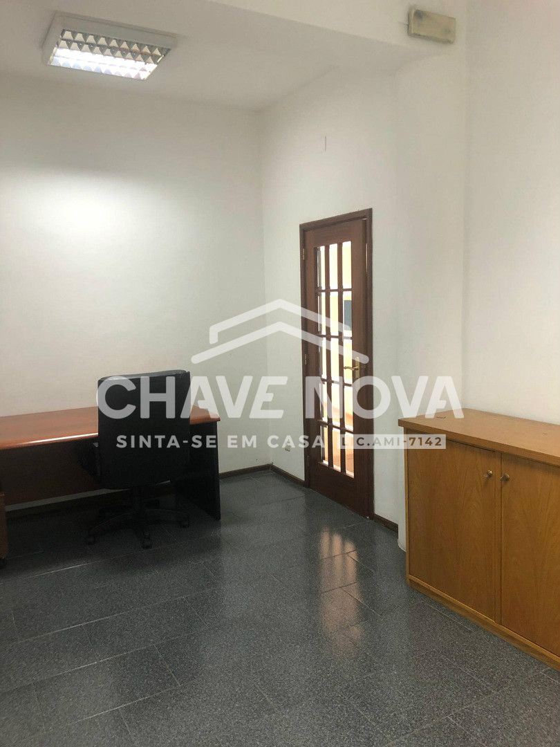 Loja para Venda em Mafamude e Vilar do Paraíso