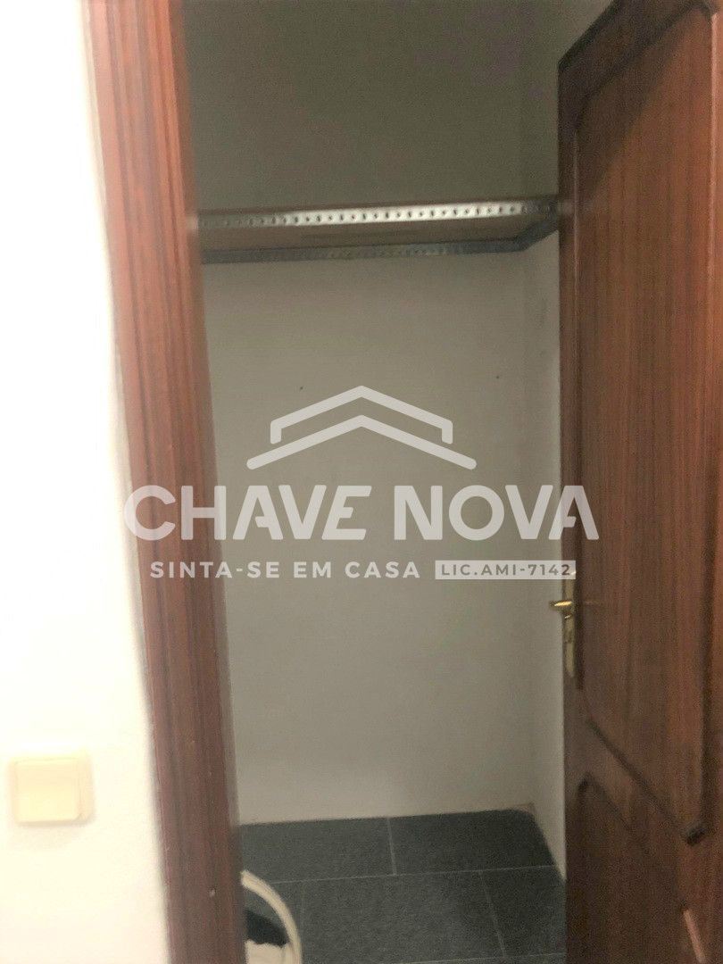 Loja para Venda em Mafamude e Vilar do Paraíso