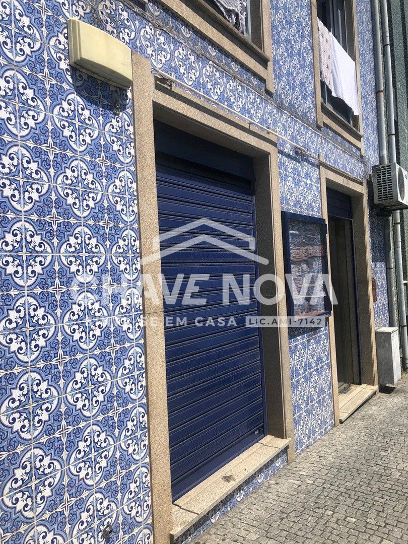 Loja para Venda em Mafamude e Vilar do Paraíso