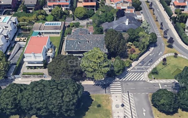 Prédio na Foz do Douro Prédio na Foz do Douro