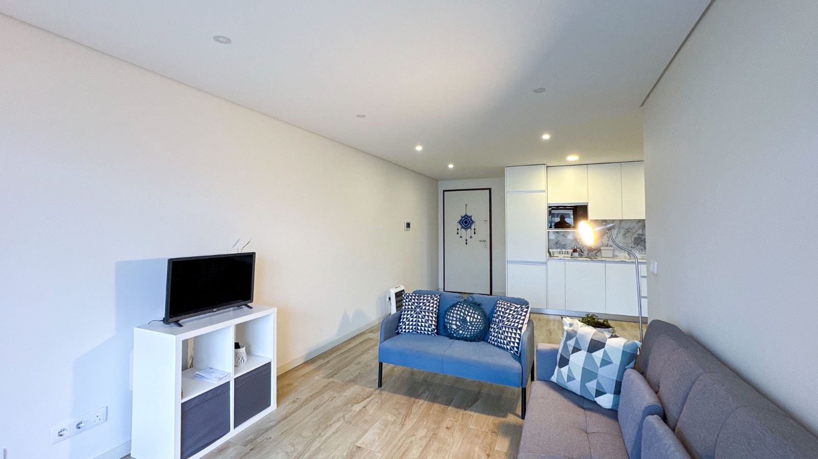 Apartamento T1 para Arrendamento em Mafamude e Vilar do Paraíso