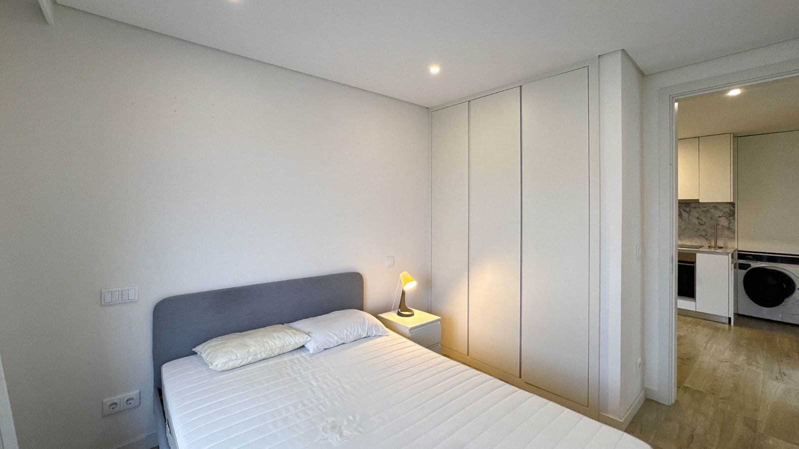 Apartamento T1 para Arrendamento em Mafamude e Vilar do Paraíso