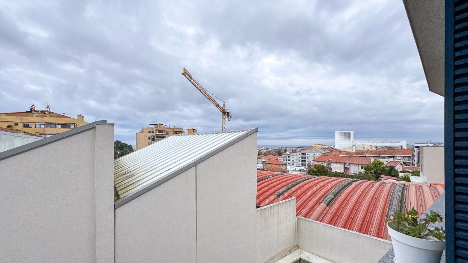 Apartamento T1 para Arrendamento em Mafamude e Vilar do Paraíso