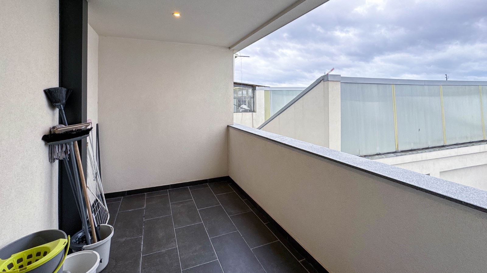 Apartamento T1 para Arrendamento em Mafamude e Vilar do Paraíso