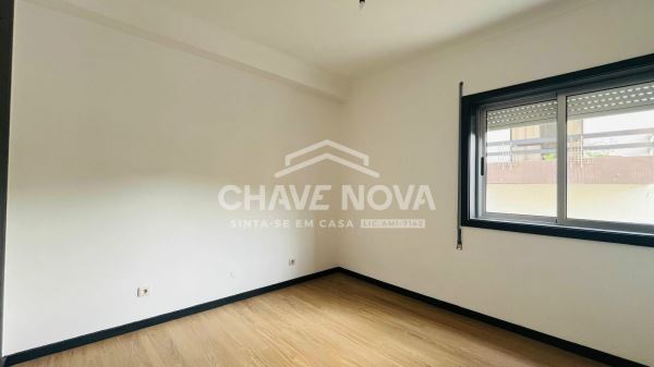 Apartamento T3 Totalmente Renovado – Excelente Localização