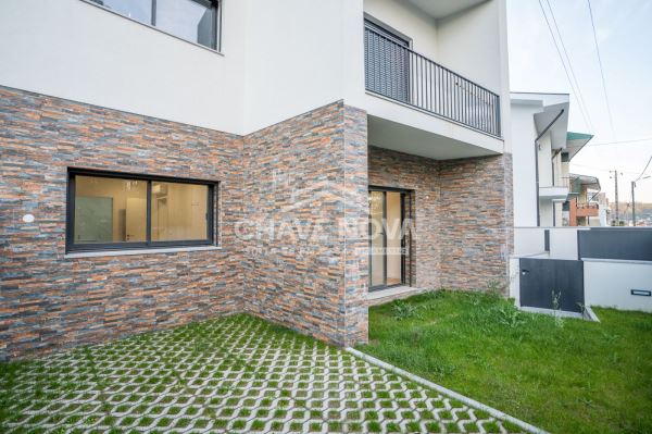 Apartamento T1 Novo para Arrendamento em Alfena – Jardim Privativo, Cozinha Equipada e Estacionamento Apartamento T1 Novo para Arrendamento em Alfena – Jardim Privativo, Cozinha Equipada e Estacionamento