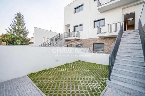 Apartamento T1 Novo para Arrendamento em Alfena – Jardim Privativo e Estacionamento com Acesso Direto pela Rua Apartamento T1 Novo para Arrendamento em Alfena – Jardim Privativo e Estacionamento com Acesso Direto pela Rua