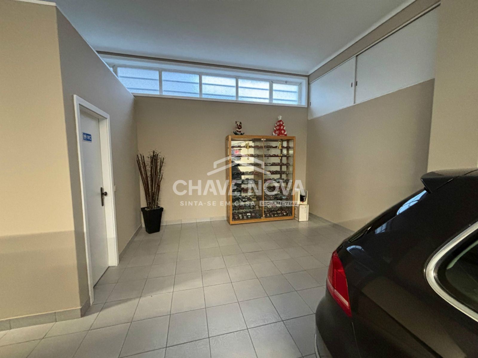 Loja para Arrendamento em Mafamude e Vilar do Paraíso