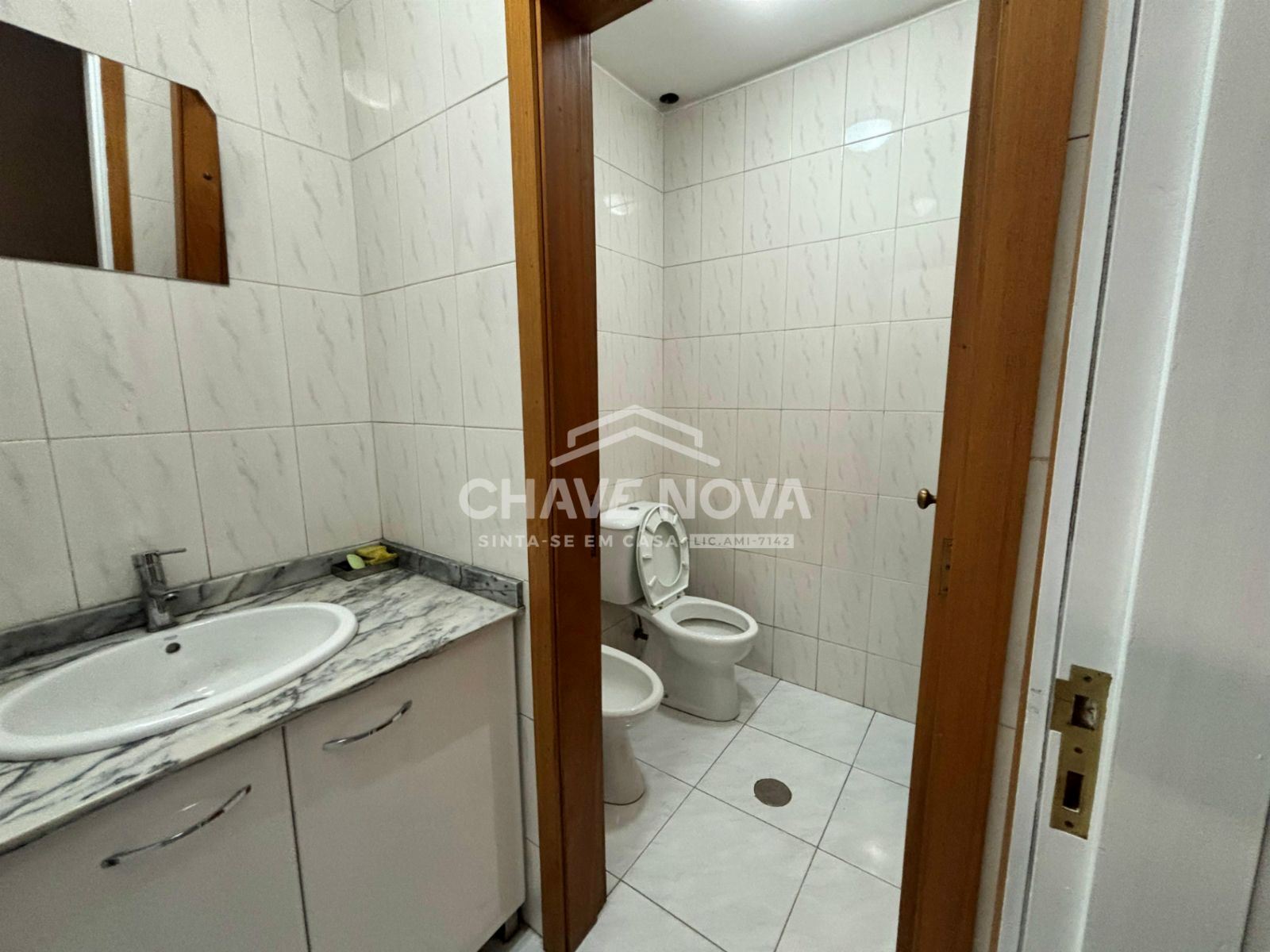 Loja para Arrendamento em Mafamude e Vilar do Paraíso